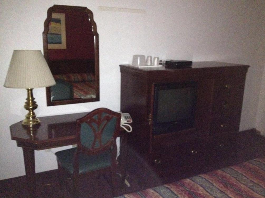 Budget Inn Wrightstown Room photo